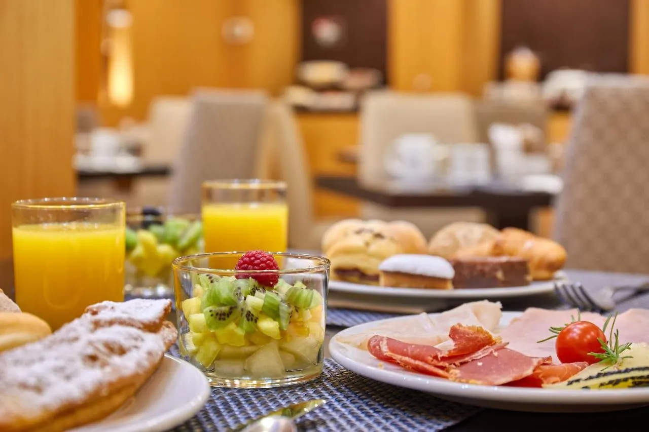 Hotel Eurostars Monumental Barcellona 4*,